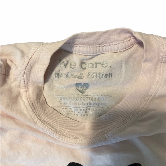 ✨3/$15 shirts - Picture 3 of 3